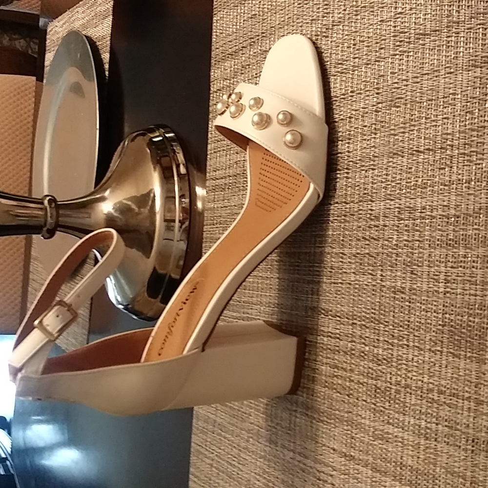 Shoes#46 - Picture 2 of 4